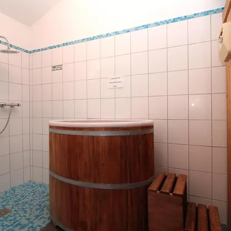Droese, Haus 8a - 10 * Ostseebad Kühlungsborn